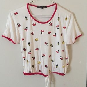 Tee with fruit print